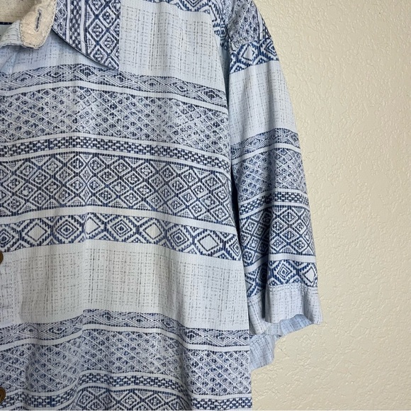 Tommy Bahama Relax Lyocell Blend Blue Button Down Shirt Aztec Tropical Print XXL - Picture 5 of 14